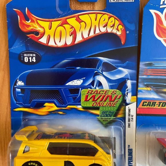 Set of 4 Vintage 2003 HOT Wheels toy cars vehicles - Picture 4 of 5